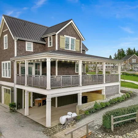 The Beach Pine By Seabrook Hospitality